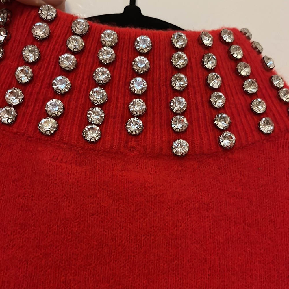 GRLFRND red dejeweled turtleneck sweater - Picture 4 of 6